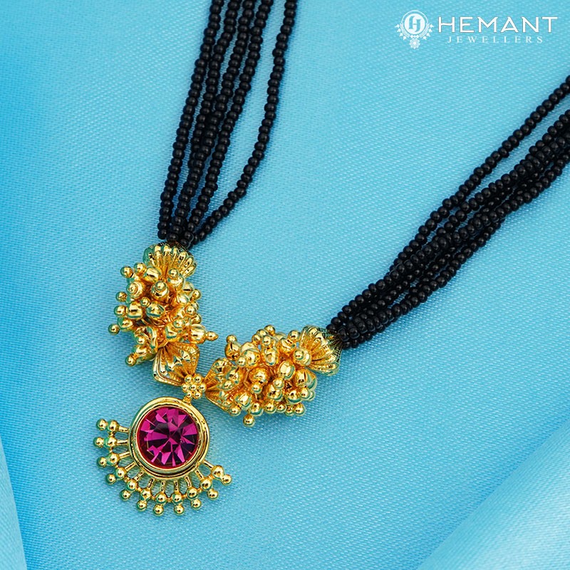 Traditional Maharashtrian Kolhapuri Mangalsutra Small Ghas Saj Rava Half