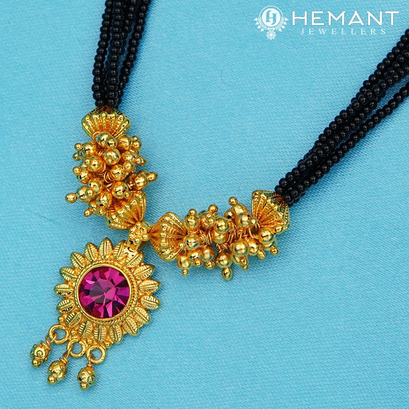 Traditional Maharashtrian Kolhapuri Mangalsutra Small Ghas Surya