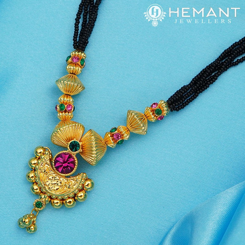 Traditional Maharashtrian Kolhapuri Mangalsutra Topra Chakri Chand Medium