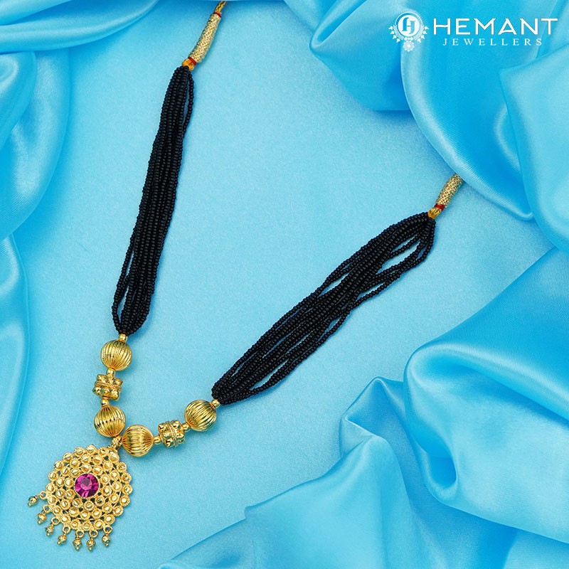 Traditional Maharashtrian Kolhapuri Mangalsutra Topra Mani Saj Veni