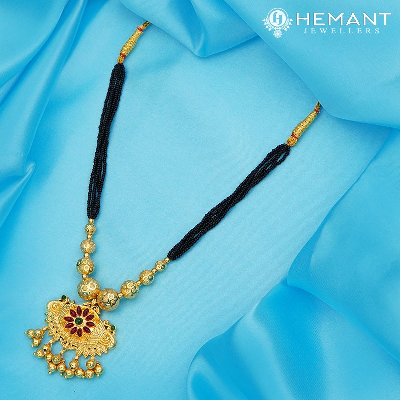 Traditional Maharashtrian Kolhapuri Mangalsutra Utar Dot Damaru Mor