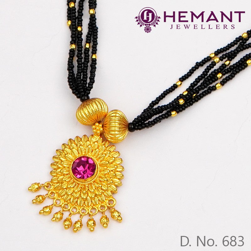 Traditional Maharashtrian Kolhapuri Mangalsutra