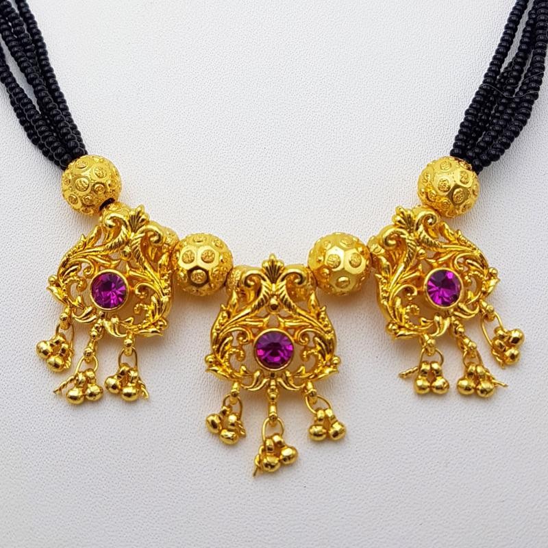 Traditional Maharashtrian Kolhapuri Mangalsutra