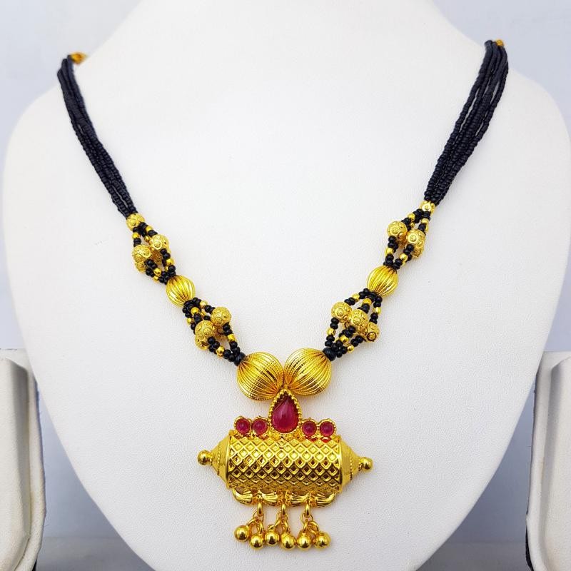 Traditional Maharashtrian Kolhapuri Mangalsutra