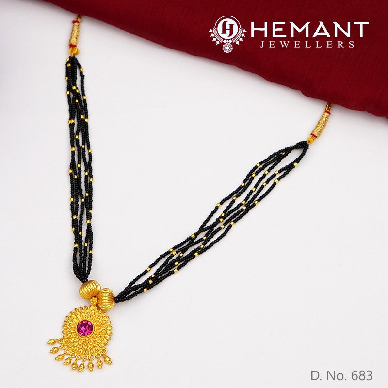 Traditional Maharashtrian Kolhapuri Mangalsutra