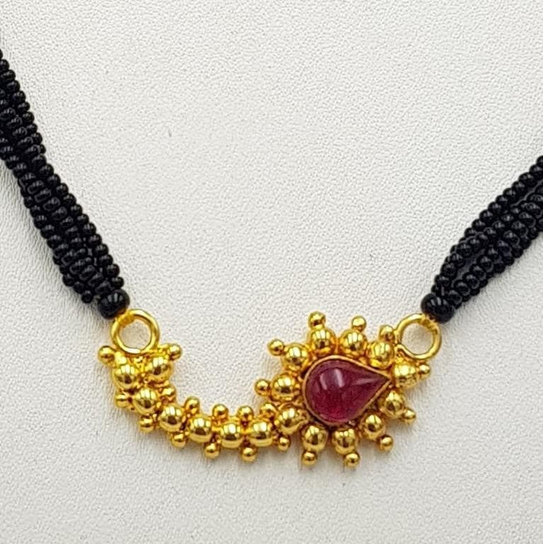 Traditional Maharashtrian Kolhapuri Mangalsutra