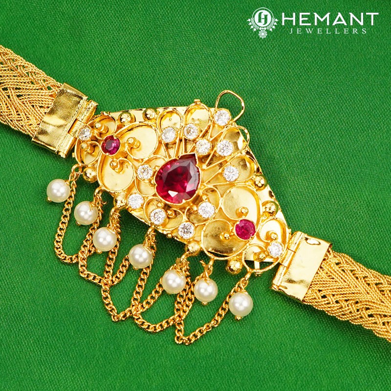 Traditional Maharashtrian Kolhapuri Micro Gold Plated Baju Band AD Patra