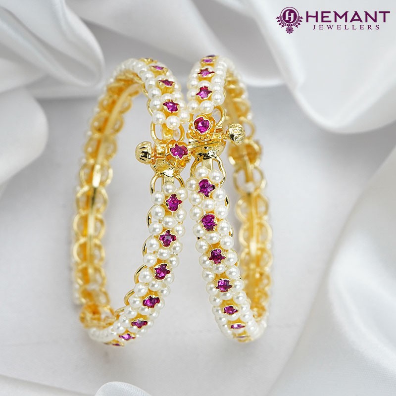 Traditional Maharashtrian Kolhapuri Micro Gold Plated Damini Moti Bangles