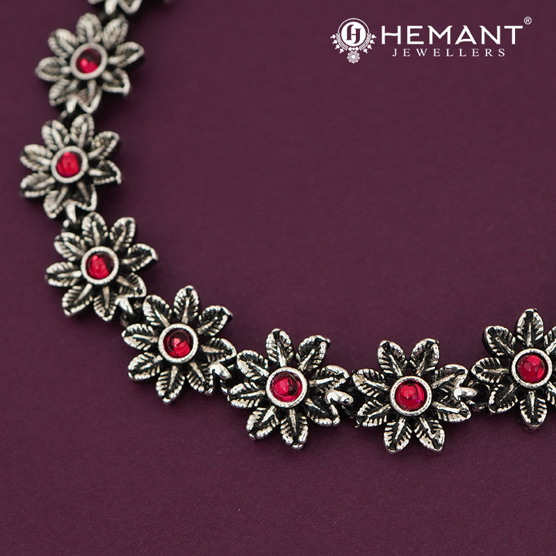 Traditional Maharashtrian Kolhapuri Oxidized Silver Bakuli Har I Line Stone (with earrings) - 5031