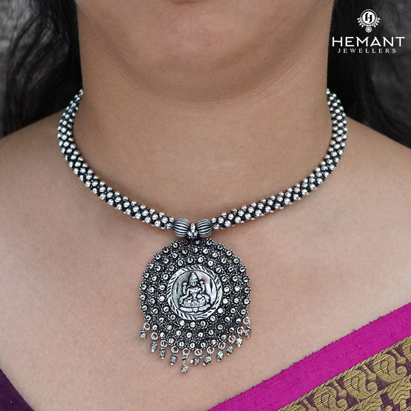 Traditional Maharashtrian Kolhapuri Thushi 2 No. Laxmi III Veni  Silver