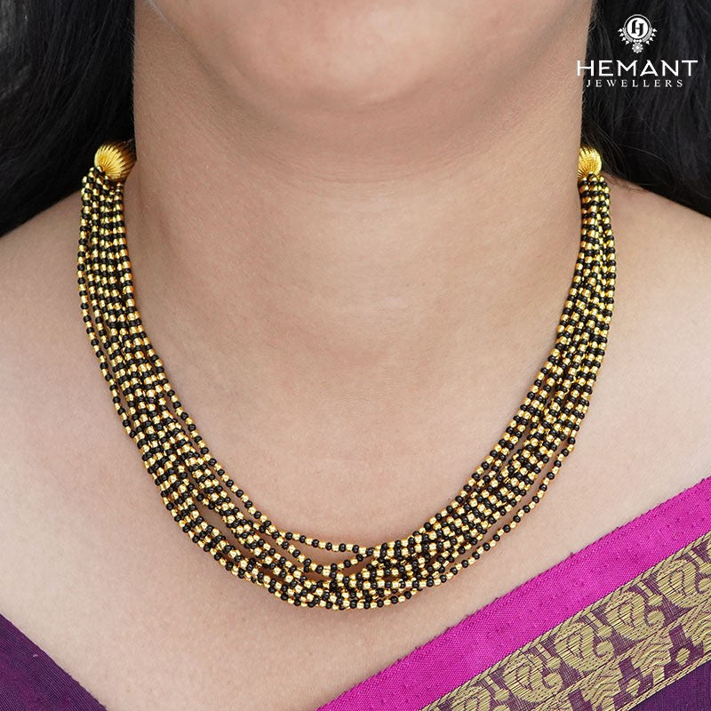 Traditional Maharashtrian Kolhapuri Thushi Black Loose Plain