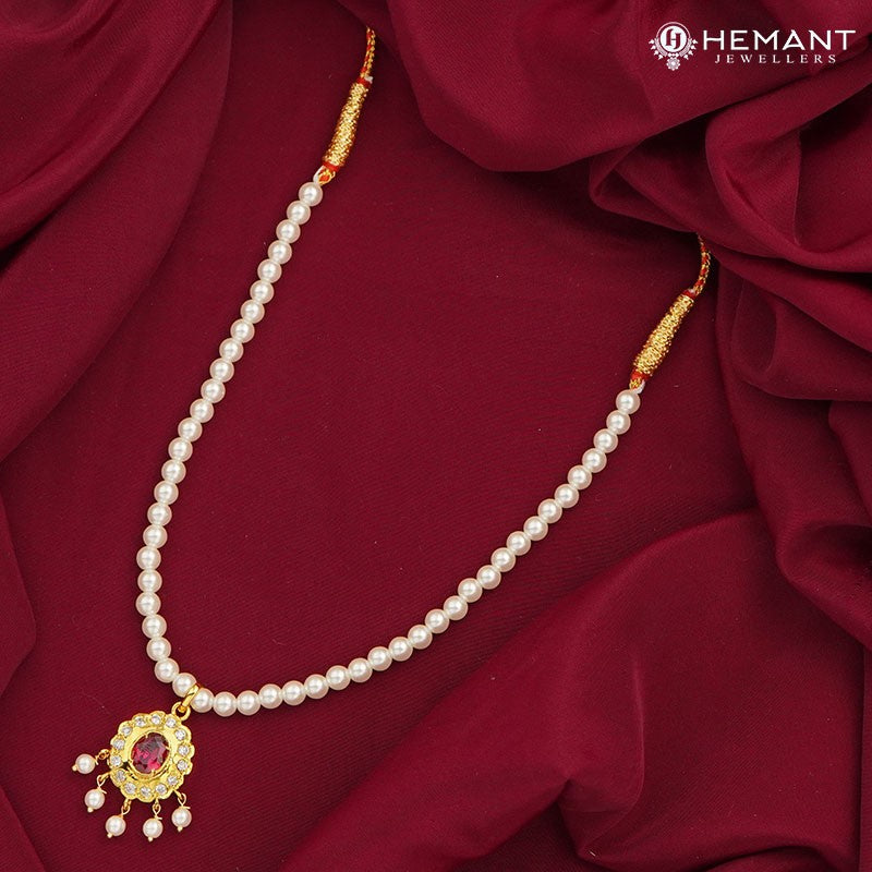 Traditional Maharashtrian Moti Mala Plain Karwari Medium Oval