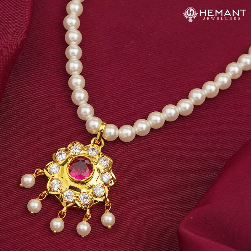 Traditional Maharashtrian Moti Mala Plain Karwari Medium Round